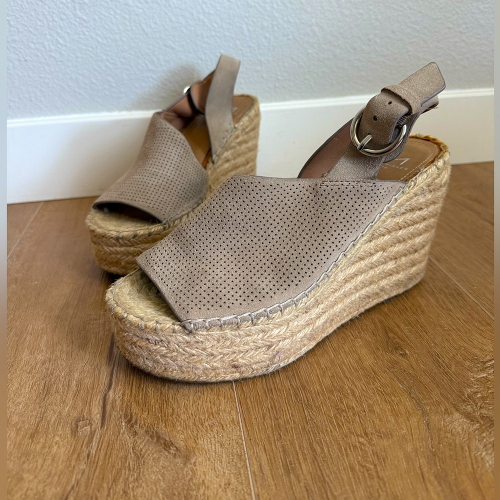 Marc Fisher Landela d’Orsay Wedge Espadrilles Sandals Size 7.5